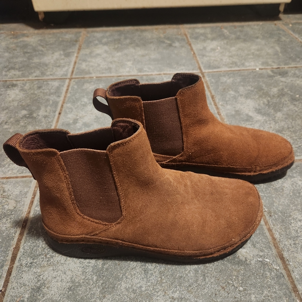 Chaco Paonia Chelsea Boots